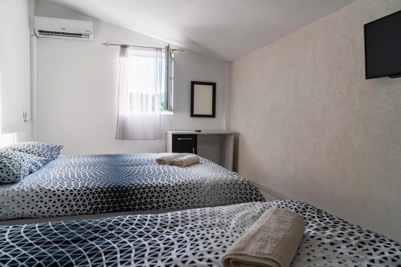 Complex Praga 호텔 Gorno Lakocerej 외부 사진